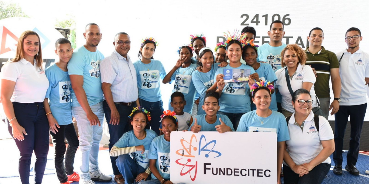 Competencia First Estudiantes compiten en eliminatorias competencia internacional FIRST ...